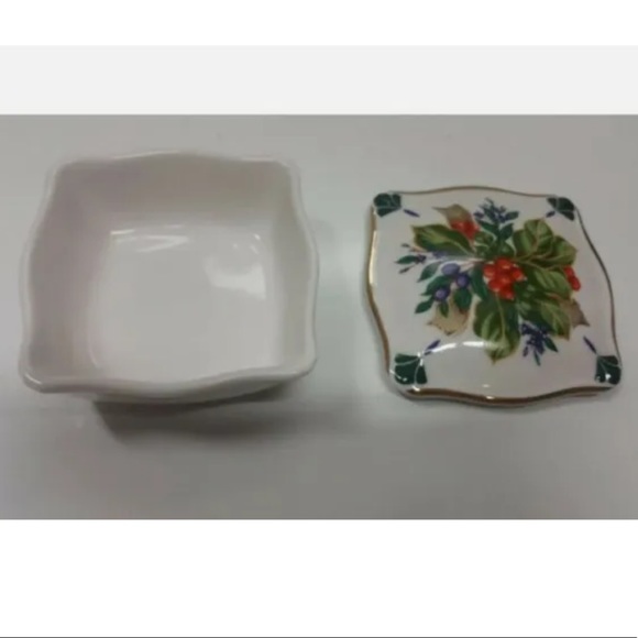 1366 Princess House Winter Garden Porc 24kt Gold Trim Keepsake Box NIB - Picture 3 of 7